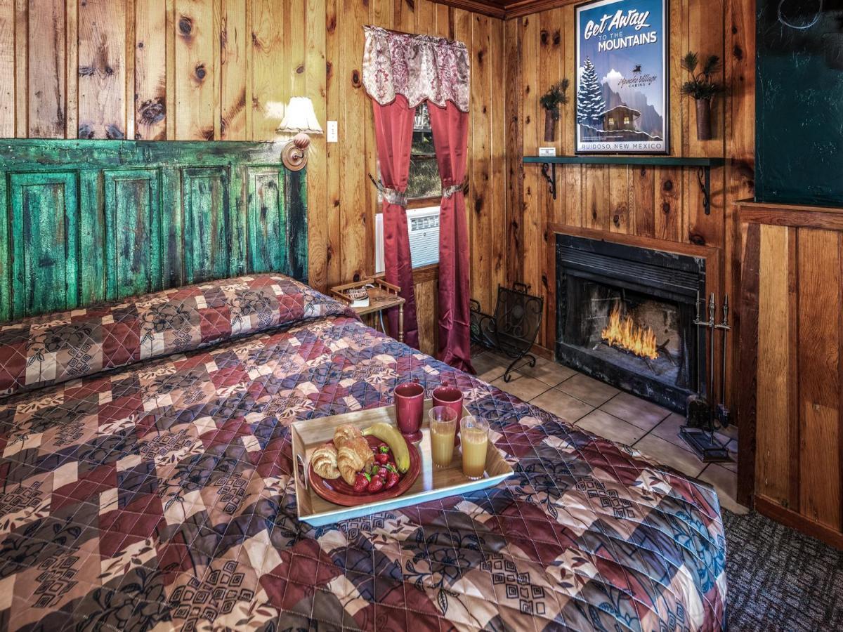 Apache Village 6, King Studio With Sleeper Sofa, Sleeps 3 Ruidoso Eksteriør bilde